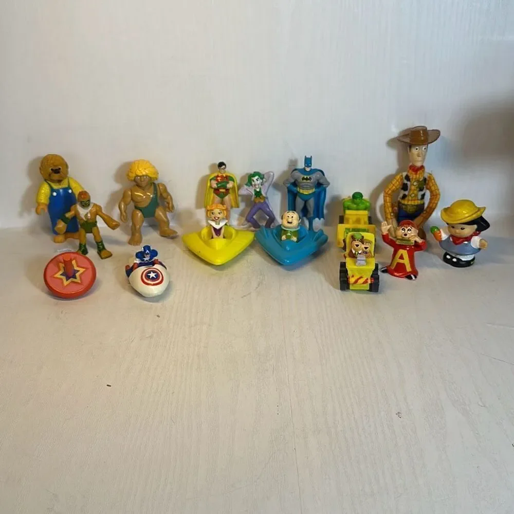 Vintage 80s and‎ 90s Collectible Toy Figurines Batman Robin Jetsons Yogi Bear